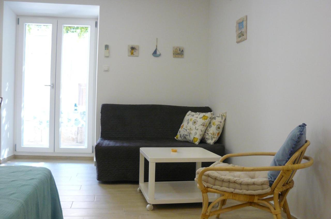 Eco Apartments Kate Suđurađ Kültér fotó