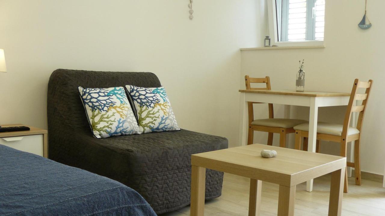 Eco Apartments Kate Suđurađ Kültér fotó