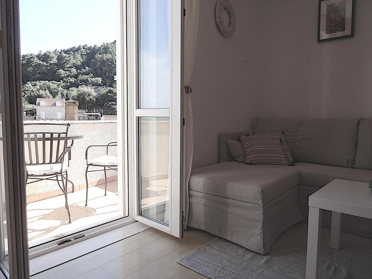 Eco Apartments Kate Suđurađ Kültér fotó
