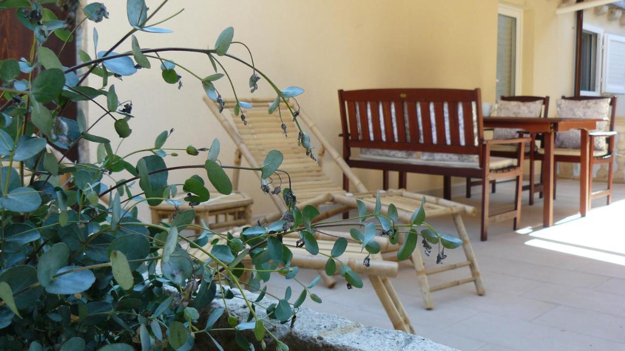 Eco Apartments Kate Suđurađ Kültér fotó